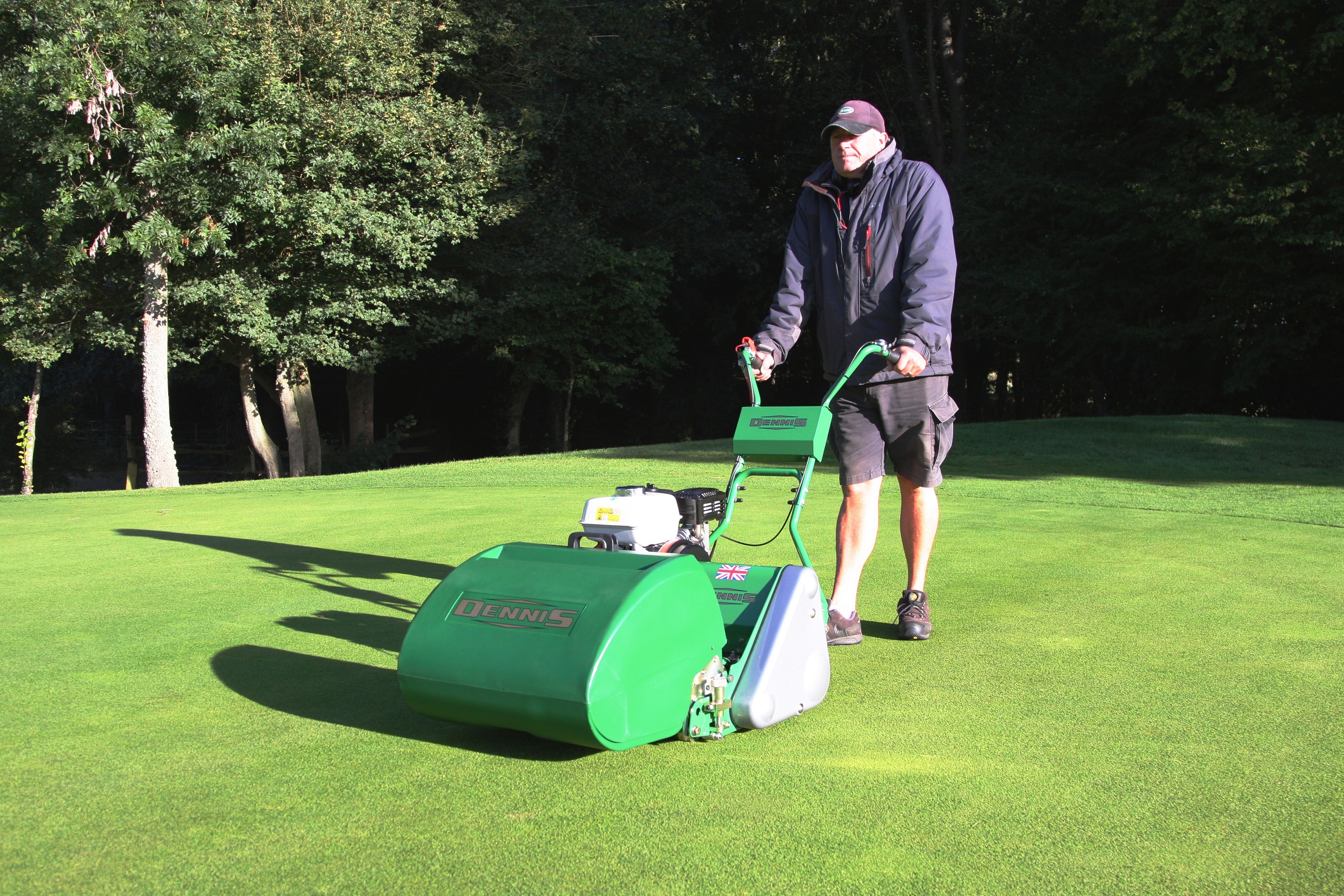 SALTEX preview: Dennis and SISIS
