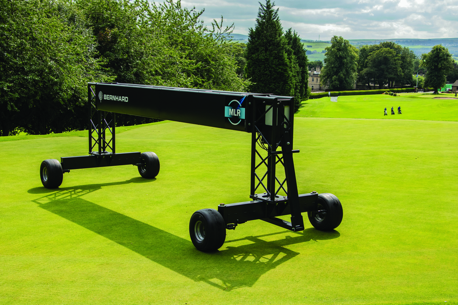 World’s first supplementary lighting rig for golf courses is launched