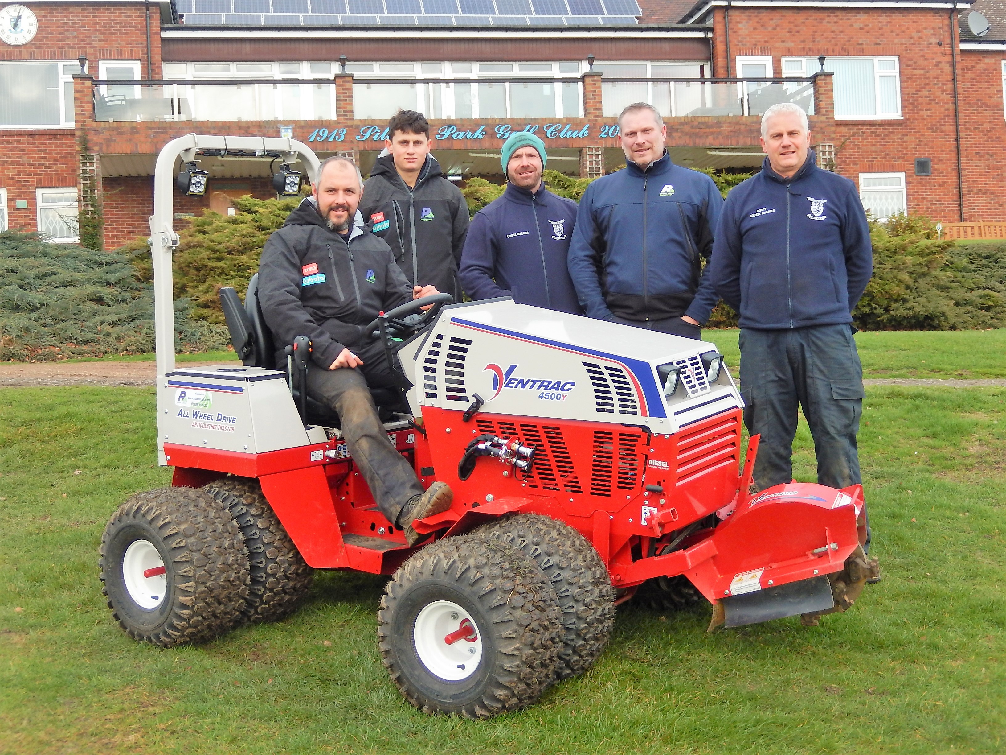 Sitwell Park Golf Club takes delivery of new compact tractor