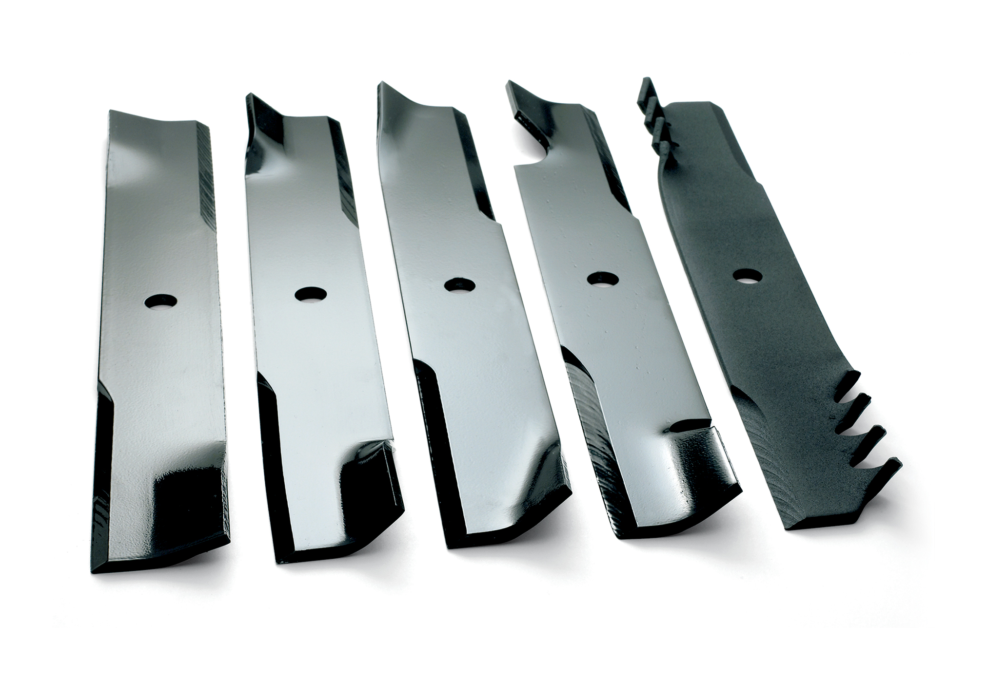 Toro reminds greenkeepers to use rotary blades