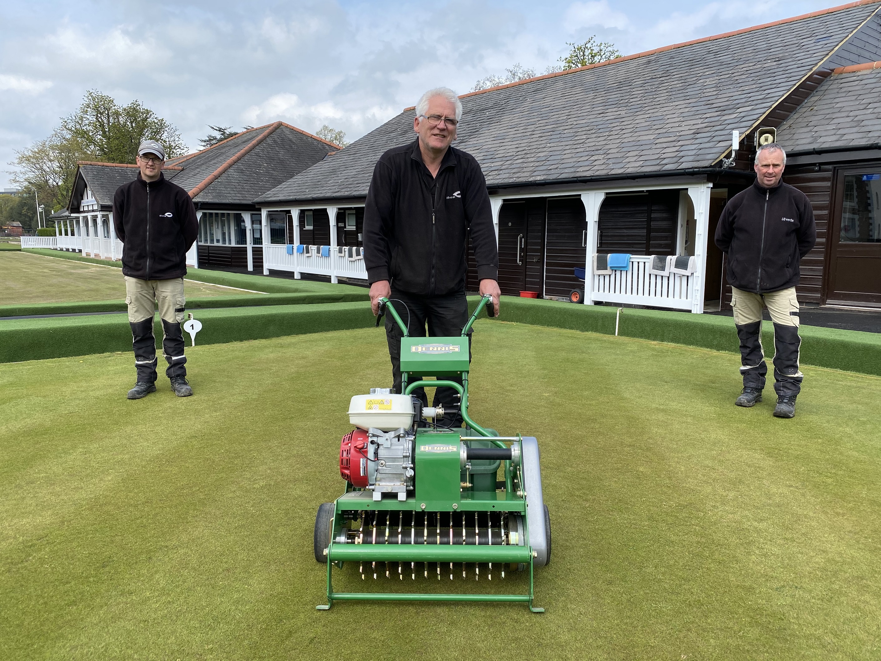 Dennis S500 Plus performs at Victoria Park