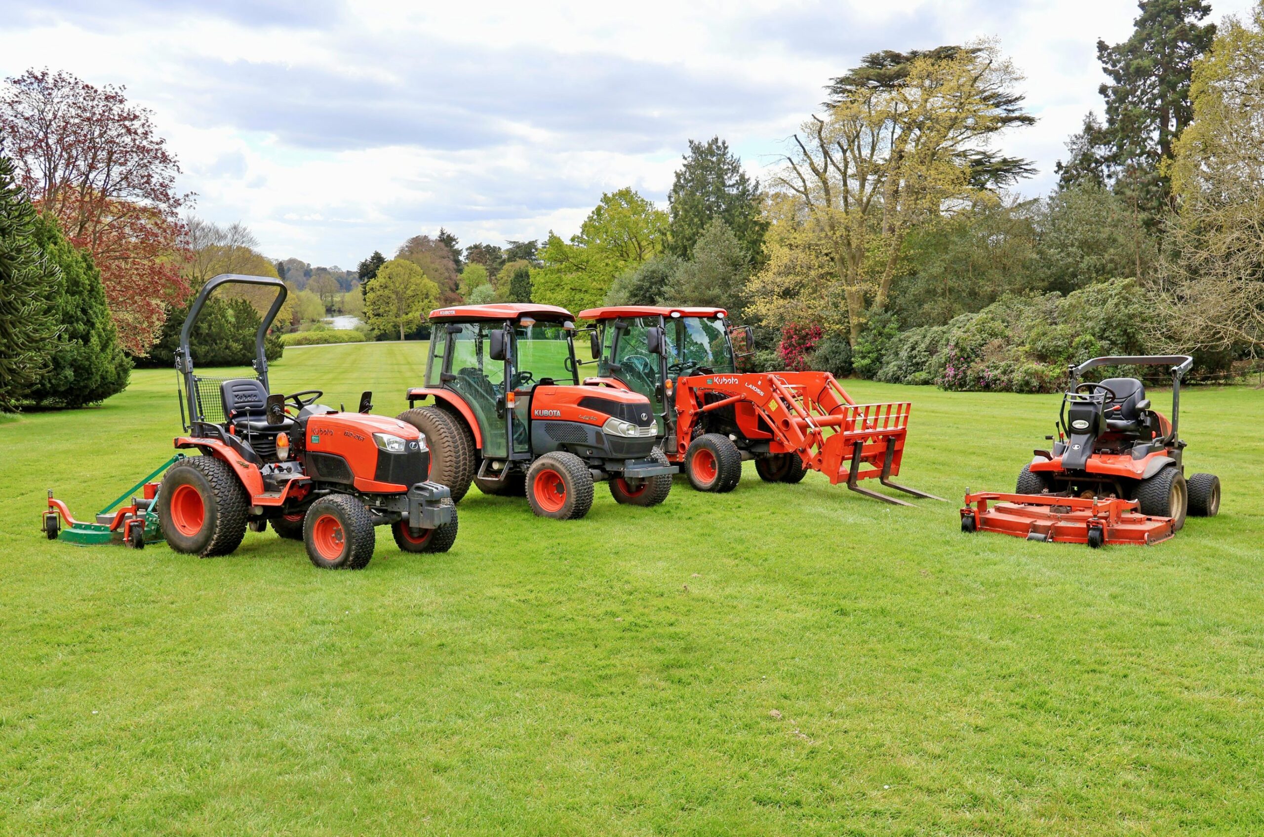 Kubota tractors are ‘workhorses’ at Warwick Castle – GreenKeeping Magazine