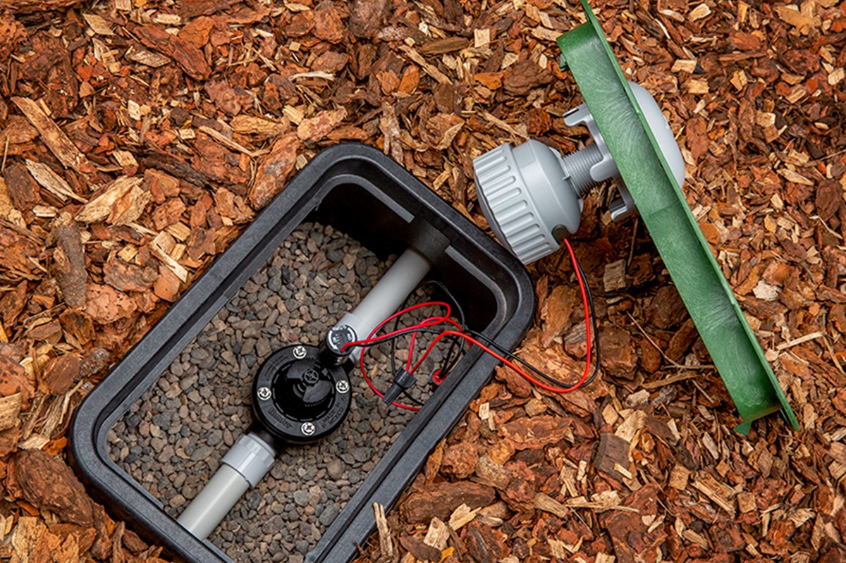 Hunter Industries’ new wireless valve link now available from KAR UK