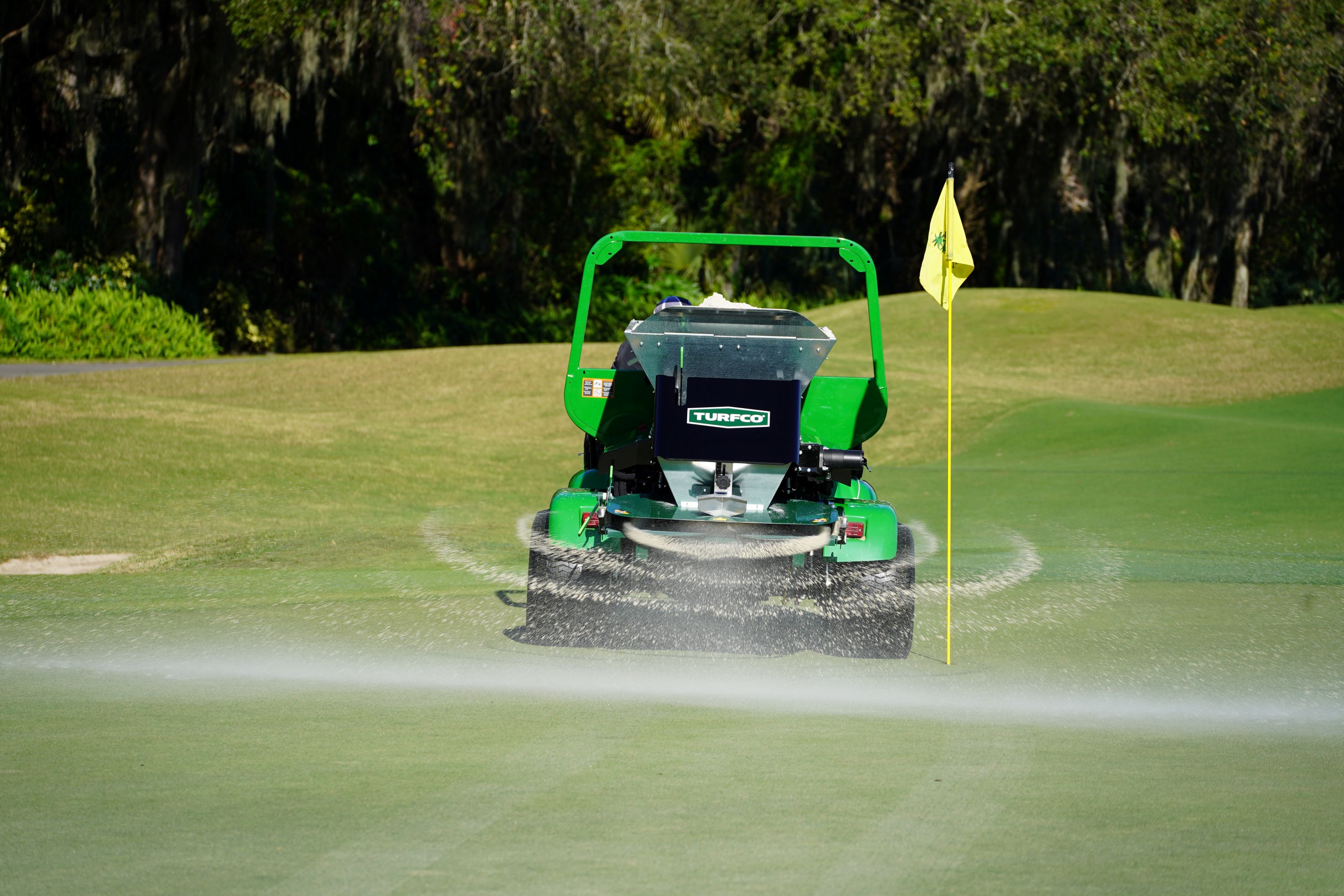 BTME preview: Turfco to showcase the WideSpin 1550 Broadcast Topdresser