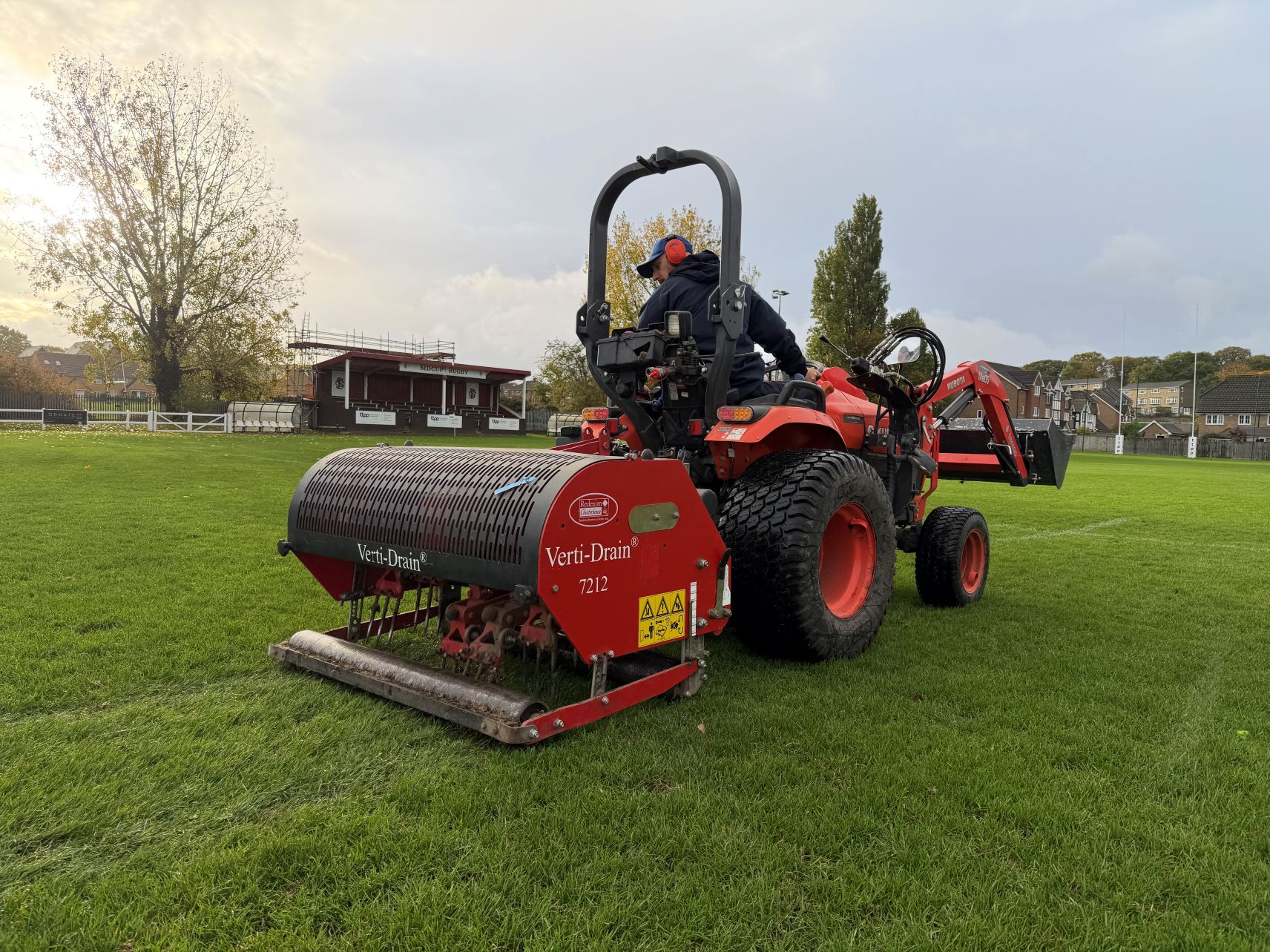 Redexim Verti-Drain® helps Sidcup Sports Club stay match-ready