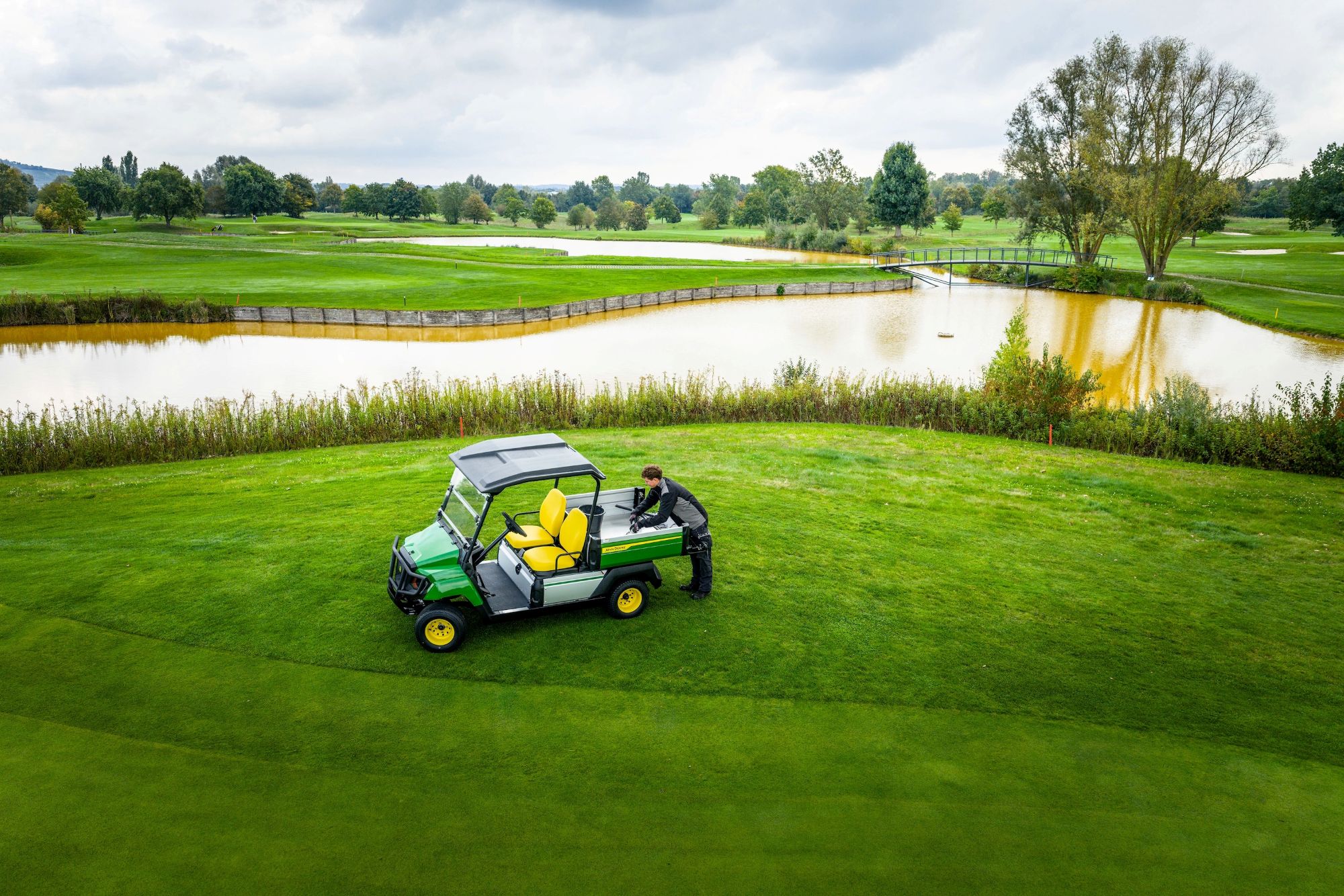 John Deere to unveil light utility Gator GS models