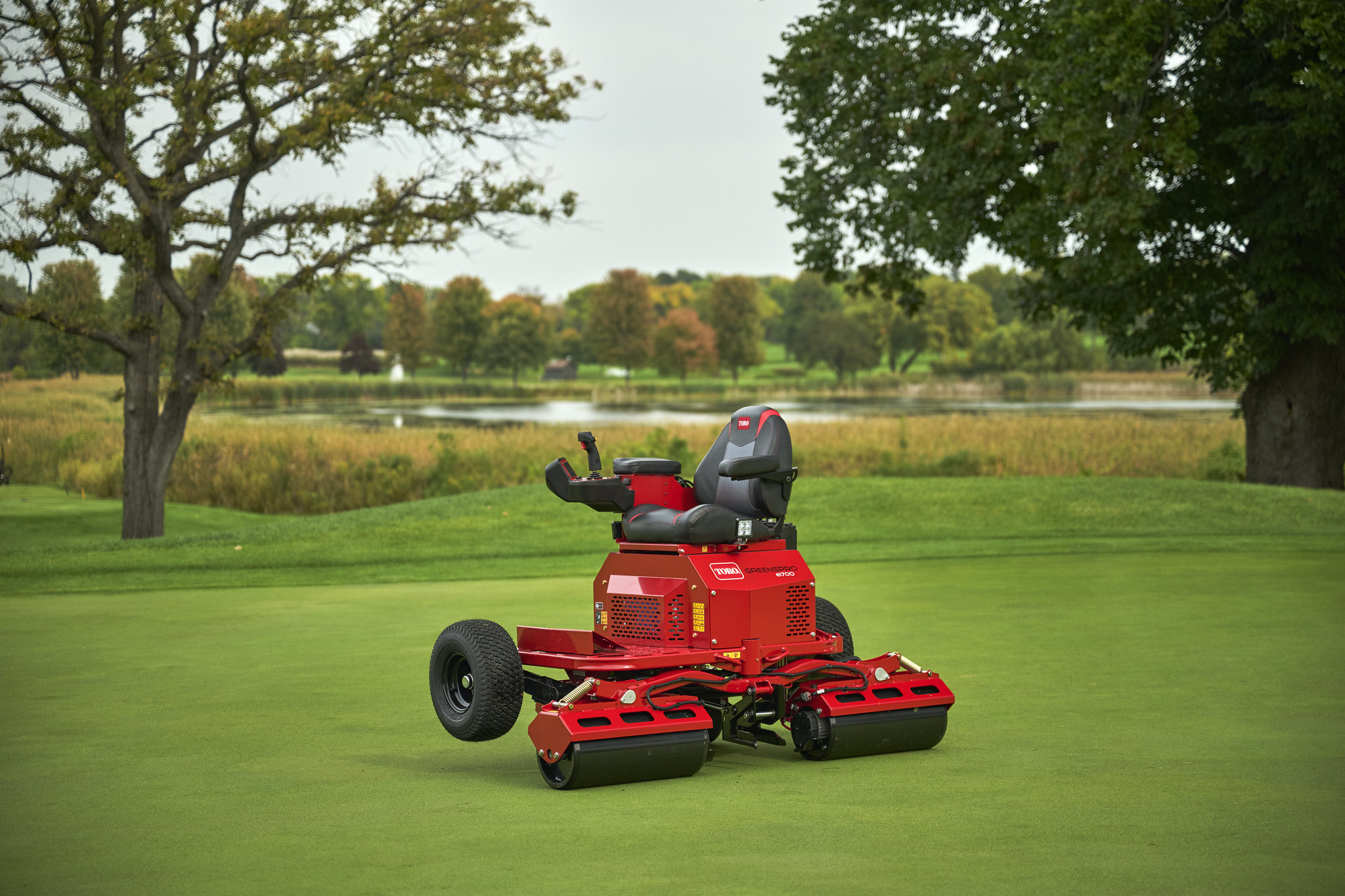 Toro GreensPro e1700 raises the rolling game