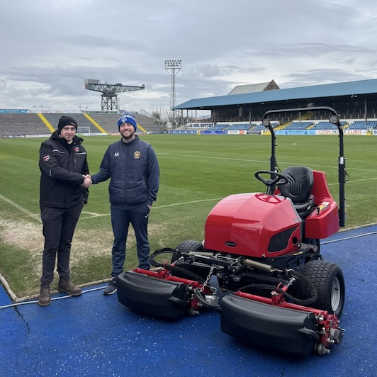 Baroness LM331 boosts efficiency for solo groundsman at Greenock Morton