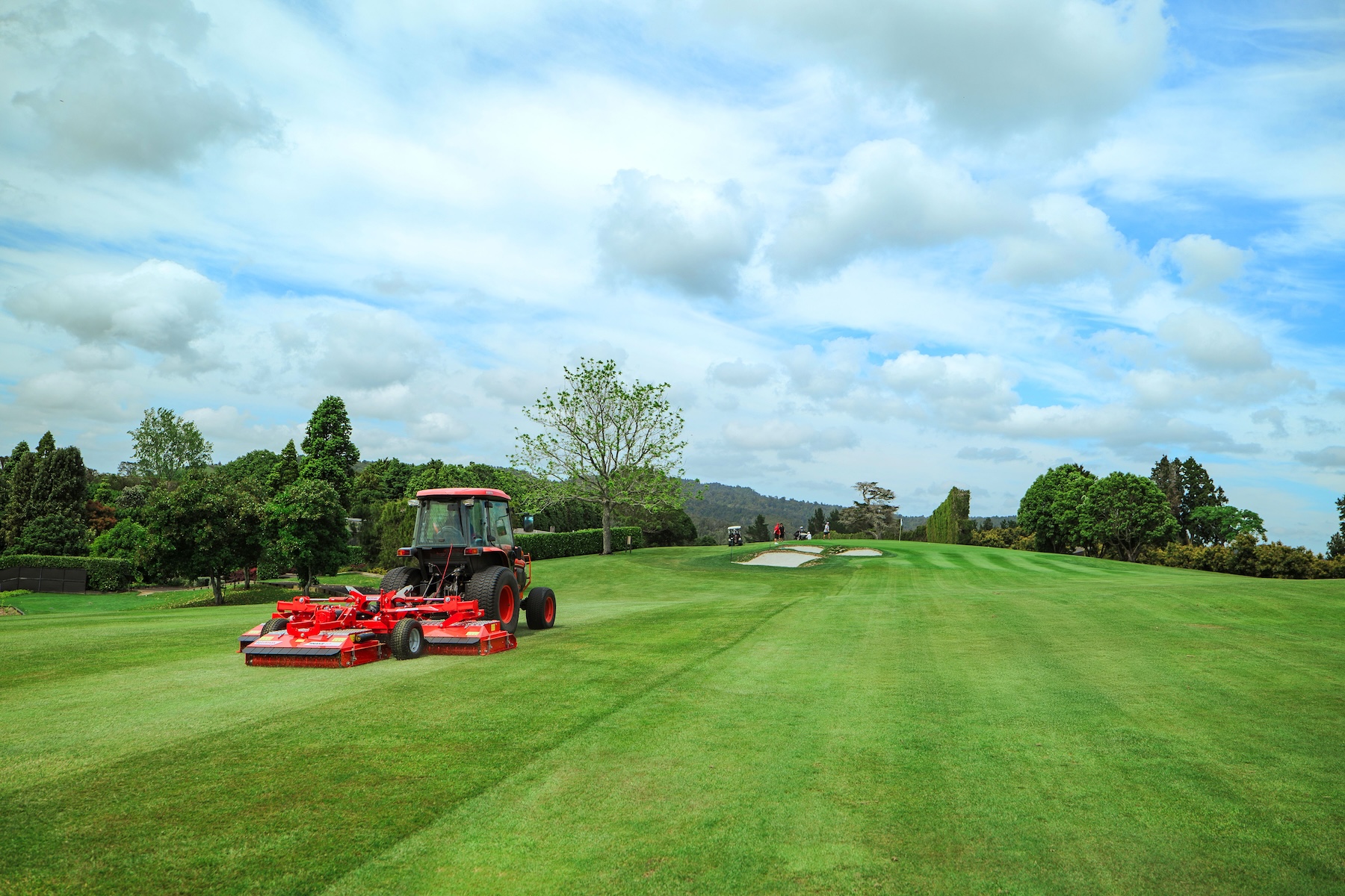 The future of golf course mowing isn’t robotic – it’s integrated