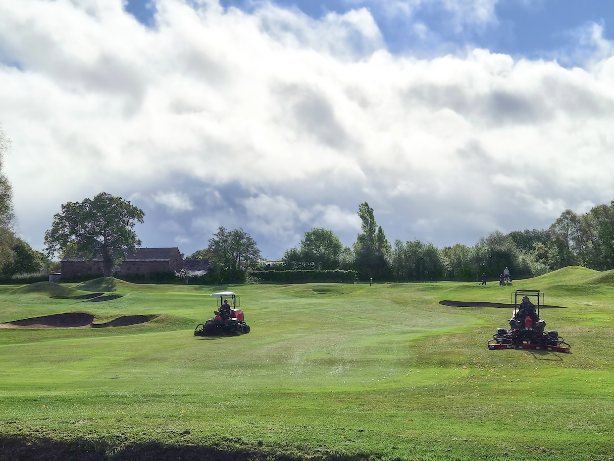 Harborne Golf Club sees immediate fairway improvement with Baroness LM551